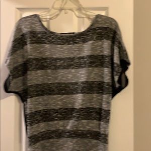 Short Sleeve Sweater w/ open back